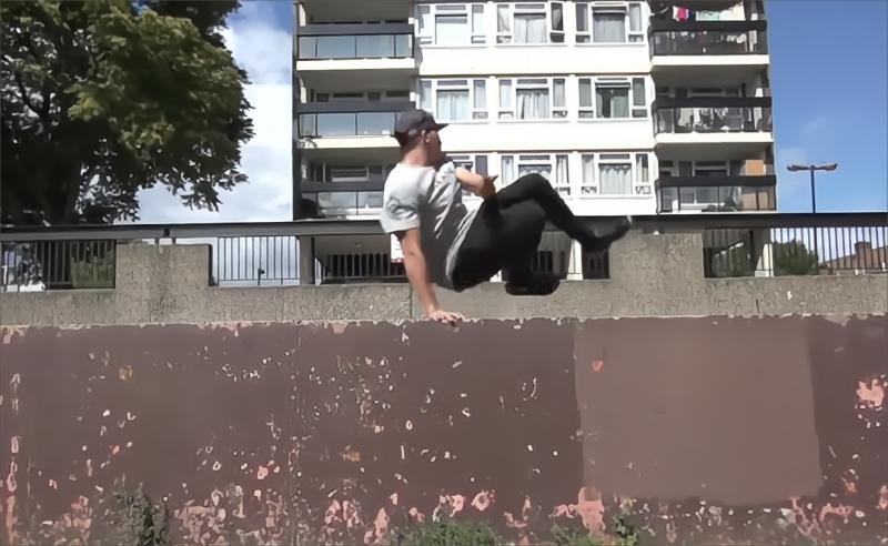 【Parkour教程】反身跳-TheReverseVault-跑酷中文网