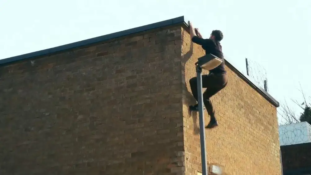 【Parkour教程】上墙-TheWallRun-跑酷中文网