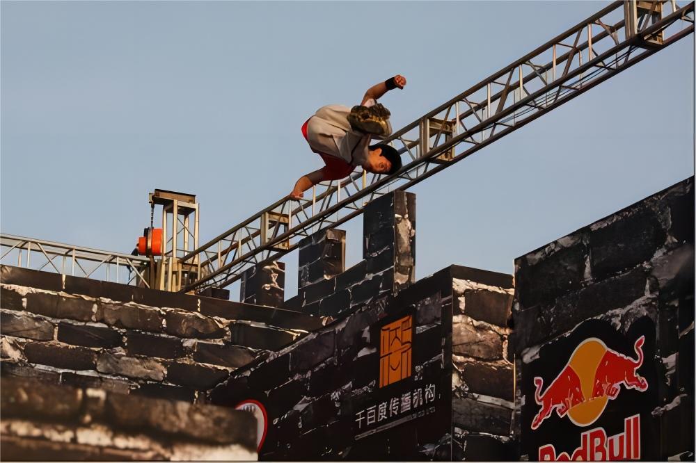 2009年首届全国跑酷大赛落幕 尽展风采备受追捧【组图】-跑酷中文网