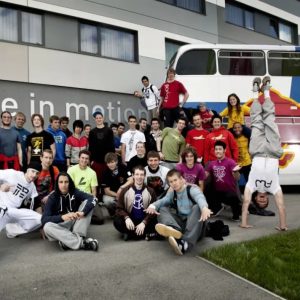 「经典回顾」2010红牛《移动的艺术》纪录片[英语中字]