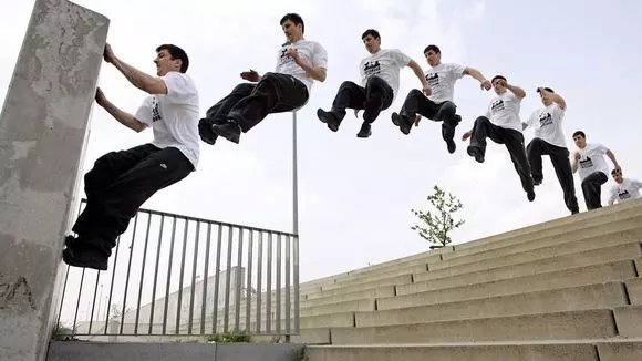 《流年与沉淀》第五期：跑酷教父“David Belle”-跑酷中文网