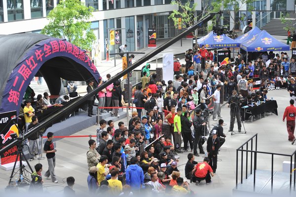 跑酷中国“自由之战”——第二届红牛全国极限跑酷大赛精彩开赛-跑酷中文网