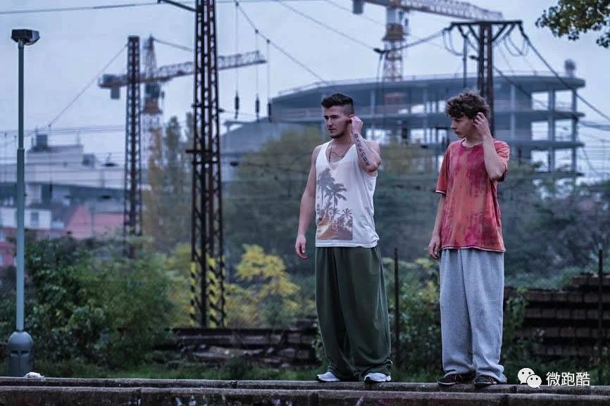 一篇为跑酷运动发声的公关稿：跑酷是开放的，是自由的，是充满创新的以及多种风格并存的！-跑酷中文网